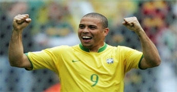 Ronaldo plays last game for Brazil