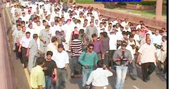 Yeddy parades MLAs before President