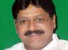 congress mp serious remarks ysr, ysrc sarve satyanarayana, ysr died worse than dog sarve, Sarve satyanarayana