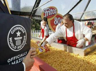 Making the world&#039;s largest Fritos Chili pie