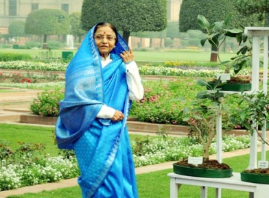 Pratibha Patil arriving in Hyderabad on Sunday