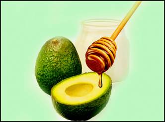 DIY avocado mask for dry skin