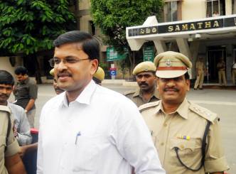 VV seeks PC nod for Jagan&rsquo;s arrest