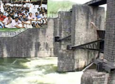 Mullai Periyar Dam row on Wednesday, bandh affects life in TN