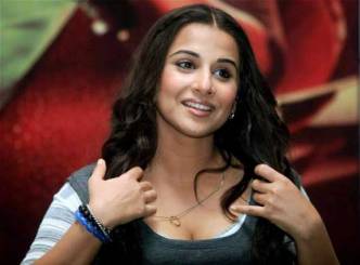 Vidya Balan gets best actress award for her role in &lsquo;The Dirty Picture&rsquo;