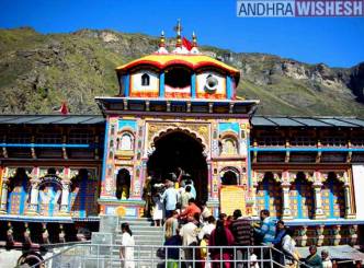 350 Telugus Still Waiting At Badrinath