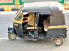 lathicharge on auto drivers, lathicharge on auto drivers, auto drivers in vizag caused inconvenience to public, Auto driver