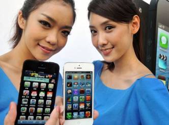 WSJ reports iPhone 5S in summer