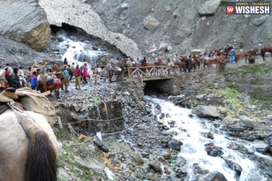 Amarnath Yatra Starts From Twin Routes Of Pahalgam, Baltal In Srinagar