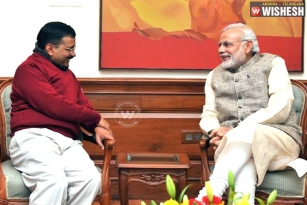 Arvind Kejriwal Supports PM Narendra Modi For Surgical Strikes On Terror Groups In LoC