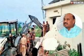 Chalo Narsipatnam news, Ayyanna Patrudu new updates, tdp leader ayyanna patrudu protests against demolitions, Tdp