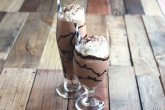 milk shake preparation method, how to prepare chocolate malt milkshake, preparation of chocolate malt milkshake, Method