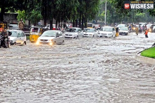 Delhi, Gurgaon &amp; Hyderabad witness Heavy Rainfall