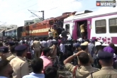 Hyderabad MMTS accident, Handri Neeva express, ten injured after express local train collide at kacheguda station, Ap express