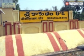 train, suicide, family commits suicide in srikakulam, Srikakulam