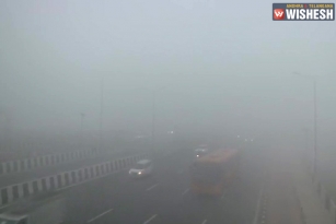 Over 500  Flights Delayed and 21 Diverted Due to Delhi Fog