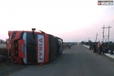 Karnataka, Goa bus accident, 21 injured after a goa bus loses control and veer off the road, Karnataka cm