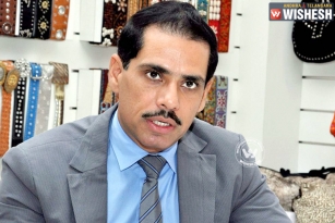 Hooda government allowed Vadra to loot