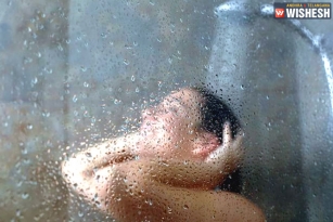 Hot Water Bath Suggested for Better Sleep