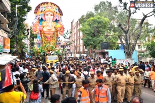 Ganesh Immersion Starts in Hyderabad
