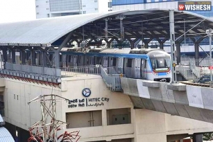 Hyderabad Metro Rail Traffic Touches 2.20 Lakh