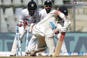 Second Test: New Zealand Tumbles Down For 62