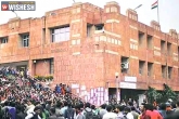 Effigy, burnt, jnu authorities investigate after students burn pm modi s effigy, Authorities