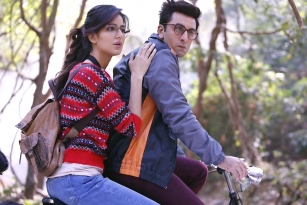 Jagga Jasoos Movie Review Rating Story &amp; Crew