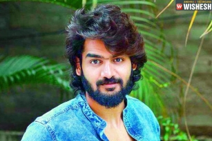 Karthikeya Turns Villain For Nani?