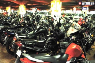 No More Parking Fee In Telangana Malls