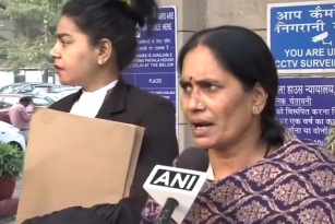Nirbhaya&#039;s Mother Responds on the Hanging of Convicts