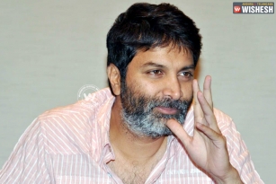 Not NTR, I want Pawan- Trivikram