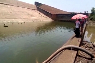 Officer Pumped Out Whole Dam Water To Find His Smartphone