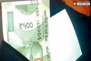 Man Gets &lsquo;One-Sided Blank&rsquo; Rs.500 Notes from an ATM in Khargone