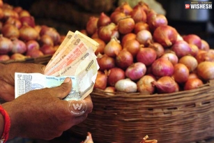 Chances of onions price to cross Rs.100/kg