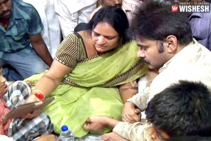 Exclusive: Pawan Consoles Vinod&rsquo;s Family