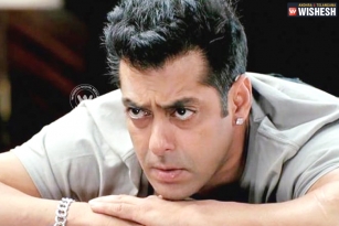 Salman steps back, watching Baahubali