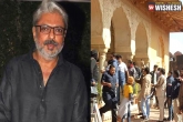 Bollywood, slap, protester slapped sanjay leela bhansali during padmavati shooting, Slap