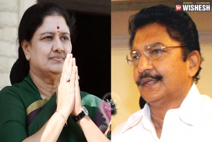 Guv Ch. Vidyasagar Seeks Legal Opinion, Sasikala&rsquo;s Swear-in Likely to be Postponed
