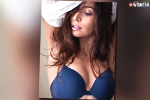 Spicy talk : Monica Dogra