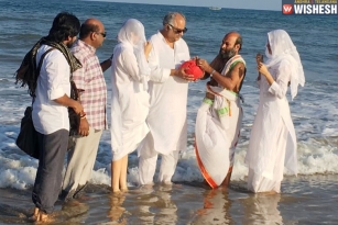 Sridevi&rsquo;s Ashes Immersed In Rameswaram