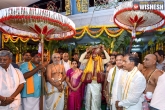 Chandrababu Naidu, silk clothes, tirumala brahmotsavams begins ap cm presents silk clothes to the lord, Silk
