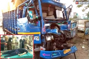 Ten Killed in a Road Accident in Gujarat After Two Trucks Collide