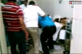 viral videos, Ambulance delayed doctor assaulted in UP, ambulance delayed doctor assaulted in up, Ambulance