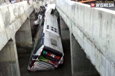 Vijayawada bus accident, Vijayawada bus accident, 8 dead 30 injured after a bus falls into a river in vijayawada, Bus accident