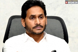 YS Jagan&#039;s Silence Hurting YSRCP Cadre And Leaders