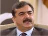 President Asif Ali Zardari, prime minister Yousuf Raza Gilani, pak apex court disqualifies yousuf raza gilani, Contempt