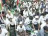 , , nsui workers protest against team anna at jantar mantar, Nsui