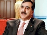 graft case against Asif Ali Zardari, Yousuf Raza Gilani, pak pm gilani offers to quit, Yousuf raza gilani