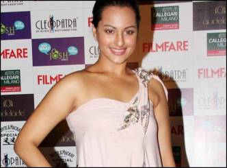 Is Sonakshi too old for young heroes?